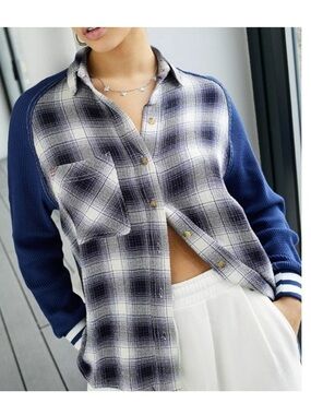 BDG Keanu Varsity Flannel Shirt – Blue Plaid with Waffle‑Knit Sleeves – Size Med